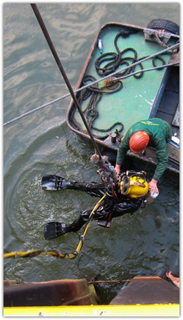 Arbeitstaucher im Einsatz